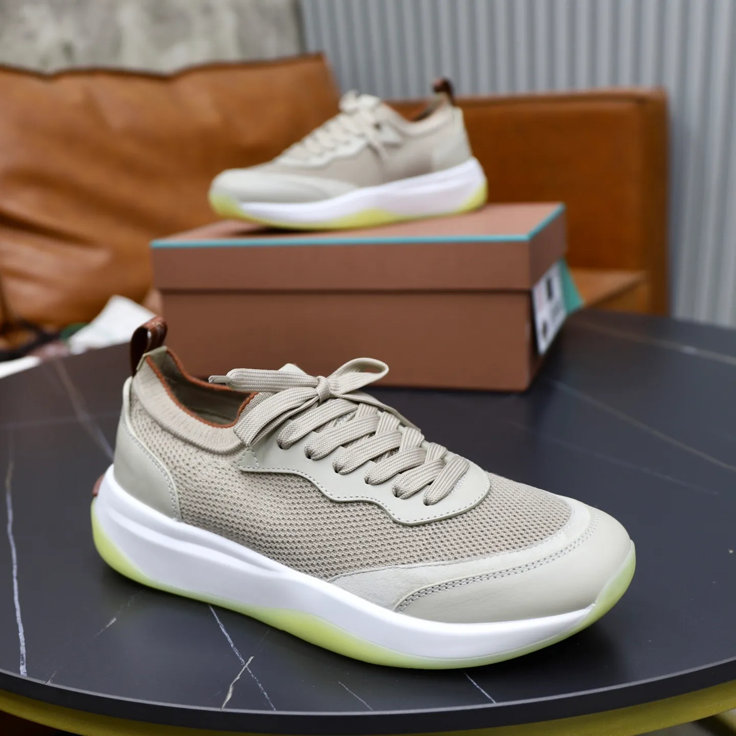 Factory price: 💰620 Loropiana LP men's shoes ♞size; 38-44 "45.46 customization" cowhide stitching and cowhide feet. It is really easy to wear, lazy, relaxed, casual, perfect comfort, and there are many color choices, and they all look good with clothes. Is it true that Loropiana can bring social value? “Loropiana is the best thing money can buy”